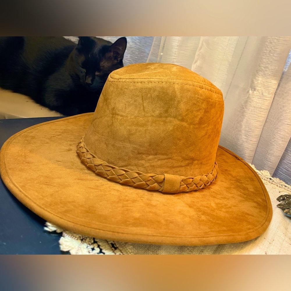 Dolls kill Boho western tan suede cowboy hat. Never worn